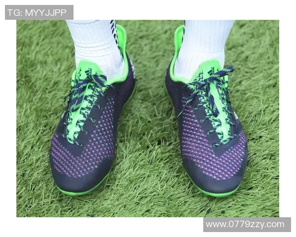 雨天足球鞋的选择与保养技巧让你在湿滑场地也能尽显风采